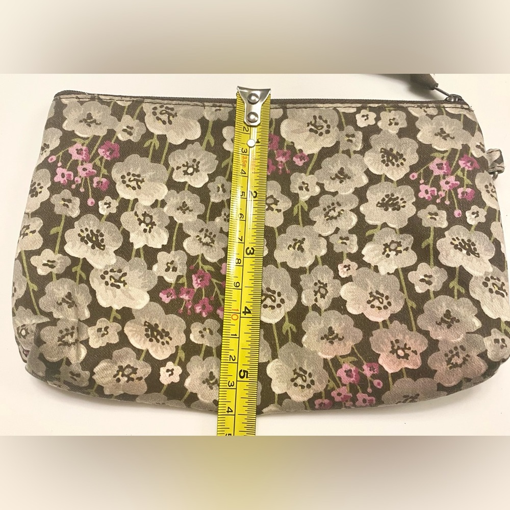 Thirty-One Wallet Bundle - Picture 4 of 15